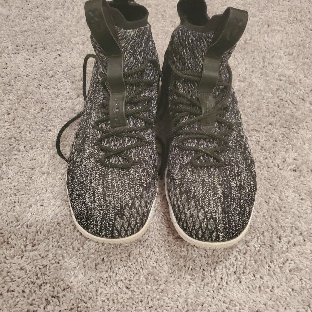 Lebron 15 Ashes